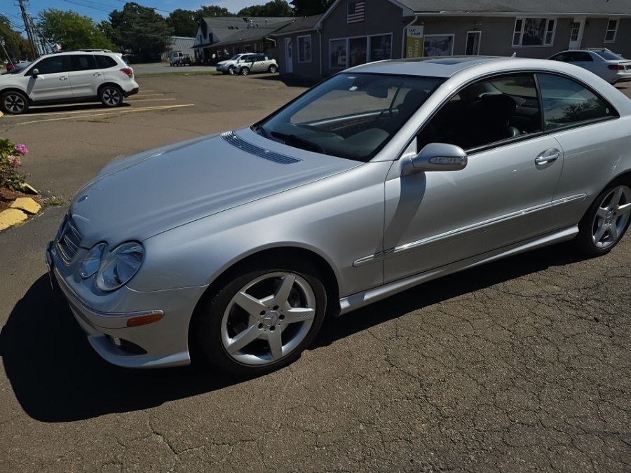 Used 2009 Mercedes-Benz CLK-Class in Clinton, Connecticut | M&M Motors International. Clinton, Connecticut