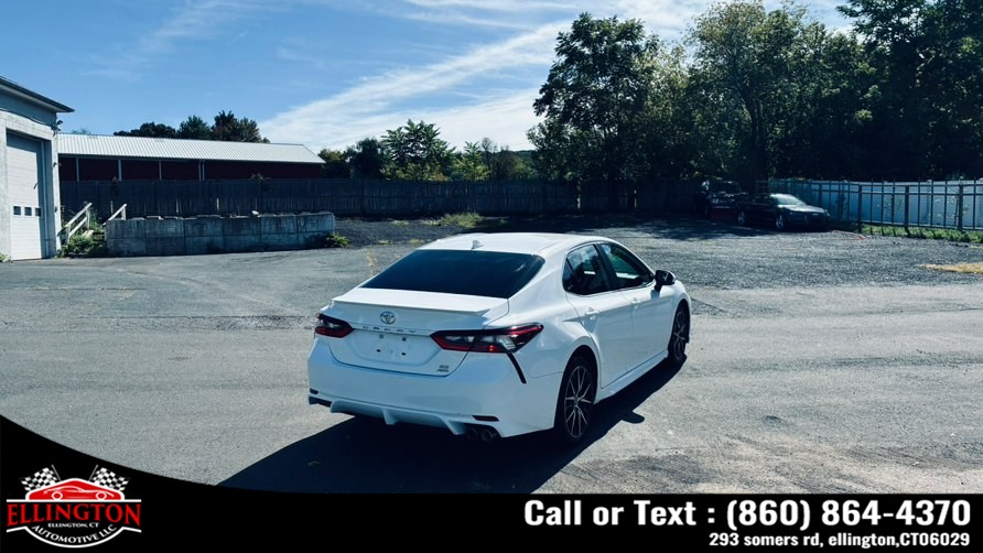 2024 Toyota Camry SE - Photo 6