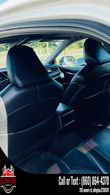 2024 Toyota Camry SE - Photo 18