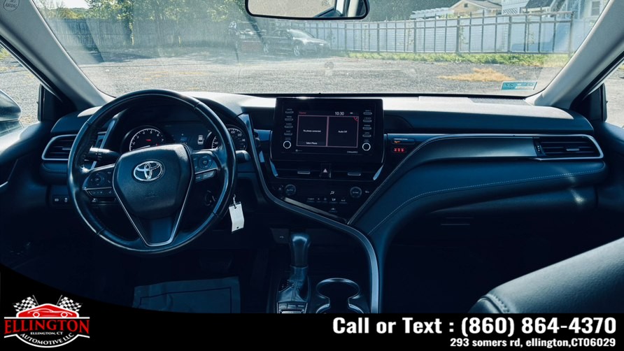 2024 Toyota Camry SE - Photo 9