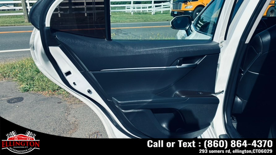 2024 Toyota Camry SE - Photo 15