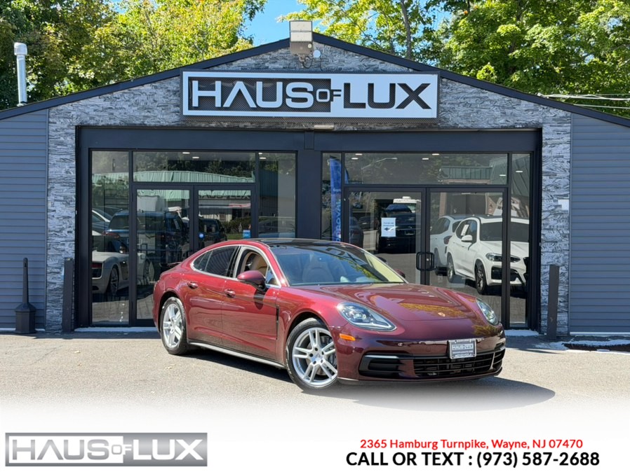 2018 Porsche Panamera Base / 4