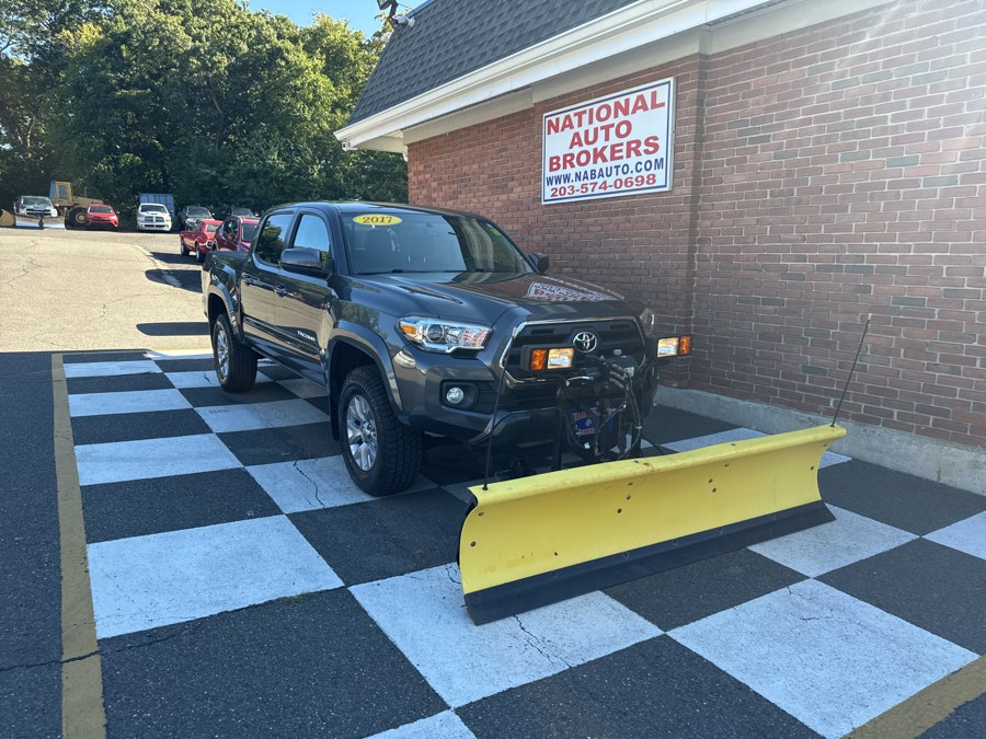 Used 2017 Toyota Tacoma w/PLOW in Waterbury, Connecticut | National Auto Brokers, Inc.. Waterbury, Connecticut