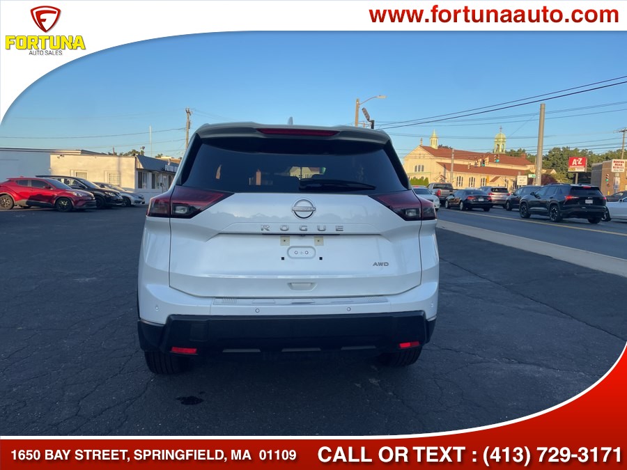 2025 Nissan Rogue SV - Photo 6