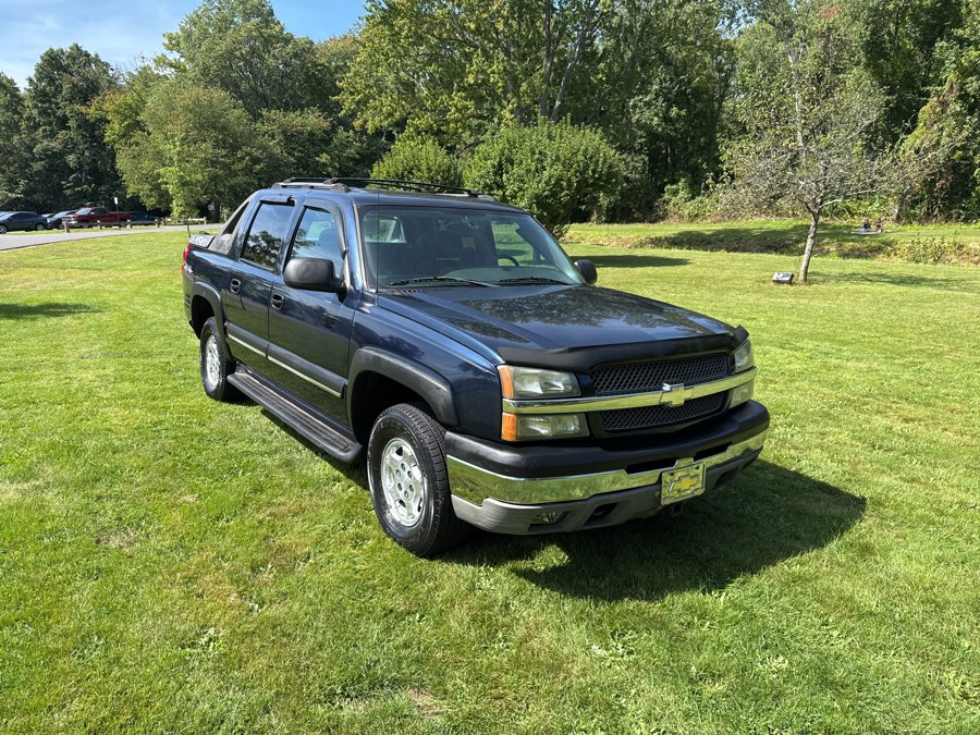 Used 2004 Chevrolet Avalanche in Plainville, Connecticut | Choice Group LLC Choice Motor Car. Plainville, Connecticut