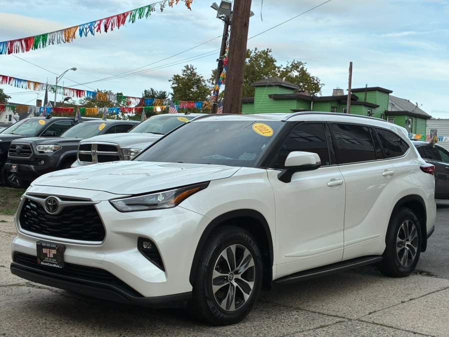 Used 2021 Toyota Highlander in Plainfield, New Jersey | Best Cars R Us LLC. Plainfield, New Jersey