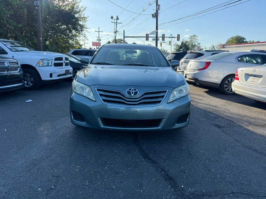 2011 Toyota Camry 4dr Sdn I4 Auto LE