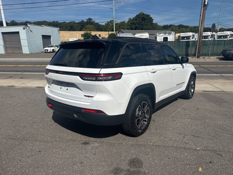 2022 Jeep Grand Cherokee Trailhawk - Photo 6