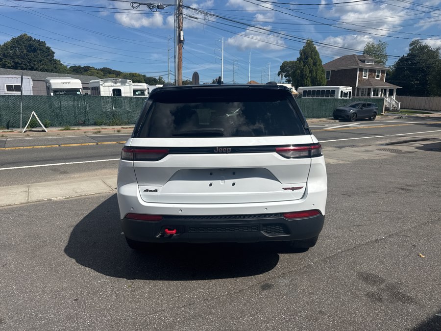 2022 Jeep Grand Cherokee Trailhawk - Photo 5