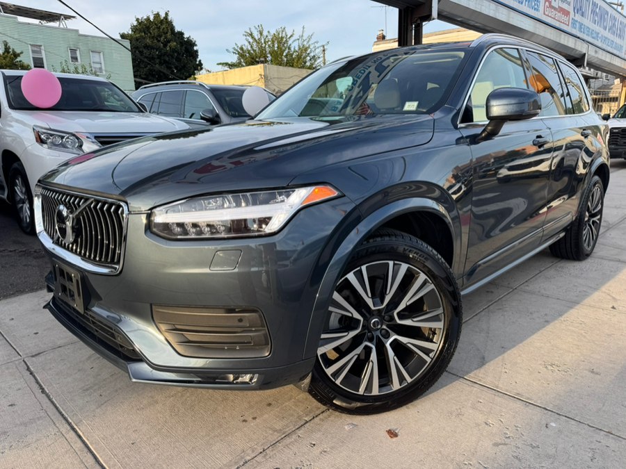 2021 Volvo XC90 Momentum