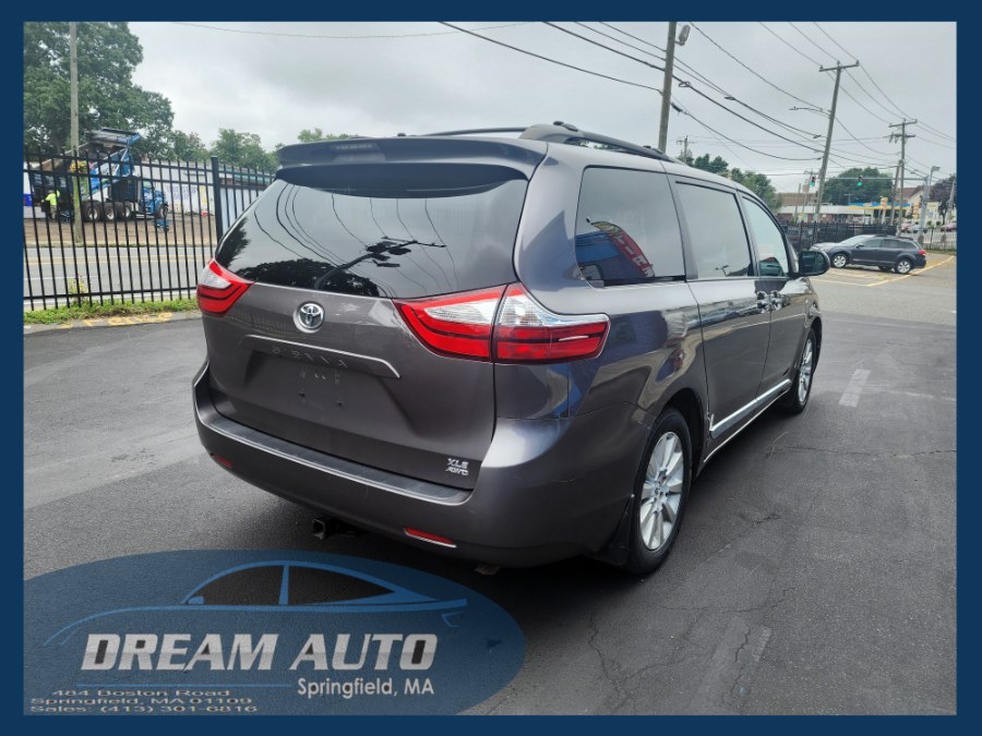 2016 Toyota Sienna XLE - Photo 6