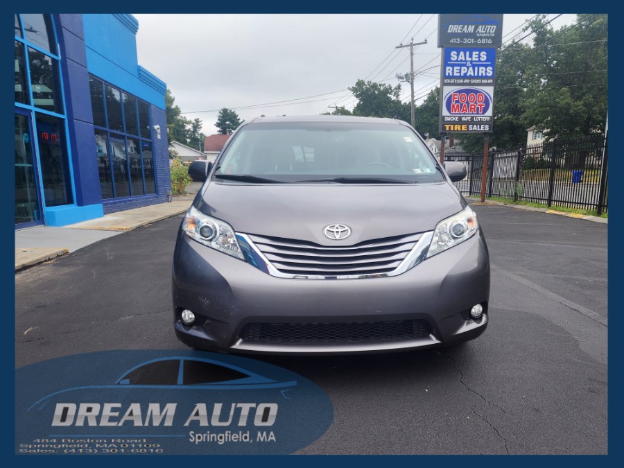 2016 Toyota Sienna XLE - Photo 1