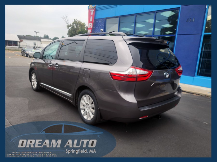 2016 Toyota Sienna XLE - Photo 4