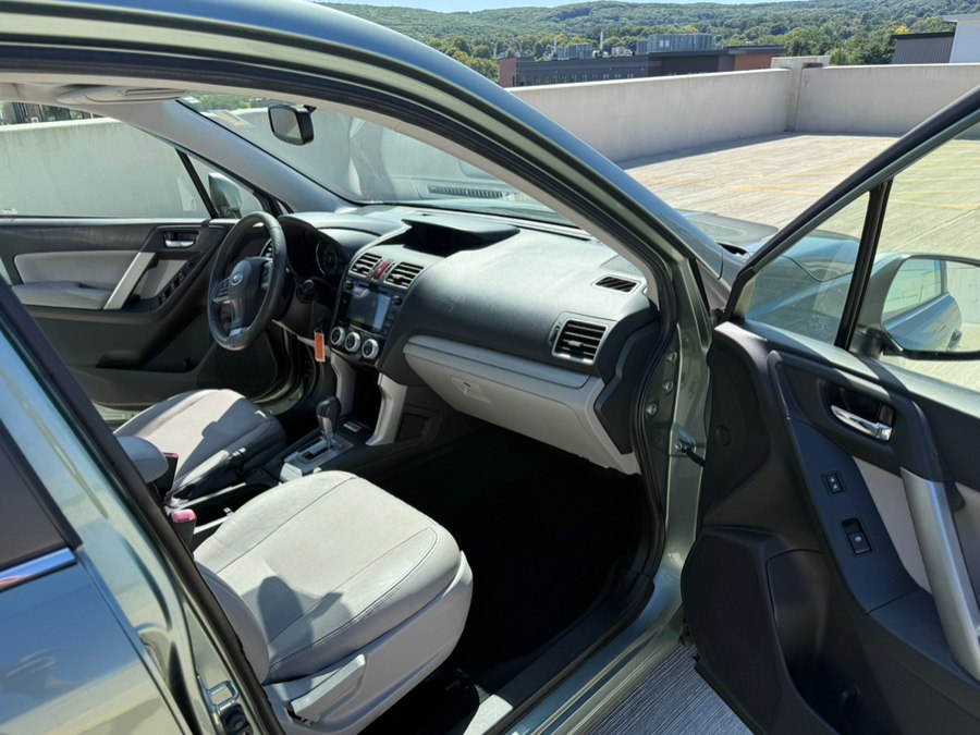 2016 Subaru Forester i Limited - Photo 14