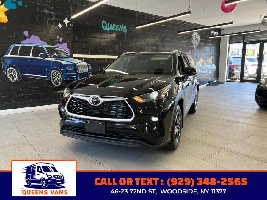 Used 2026 Toyota Highlander in Woodside, New York | Queens Vans LLC. Woodside, New York