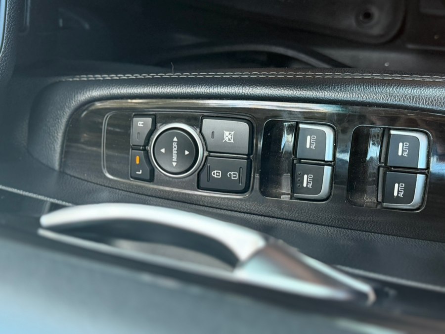 2020 Kia Sorento LX - Photo 8