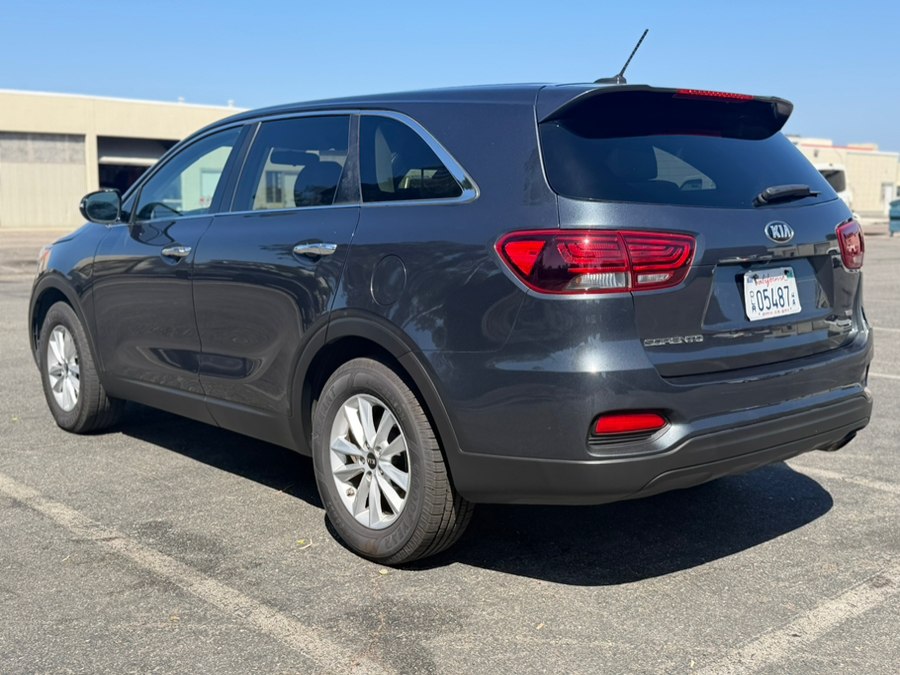 2020 Kia Sorento LX - Photo 2