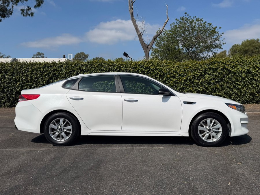 2018 Kia Optima LX - Photo 6