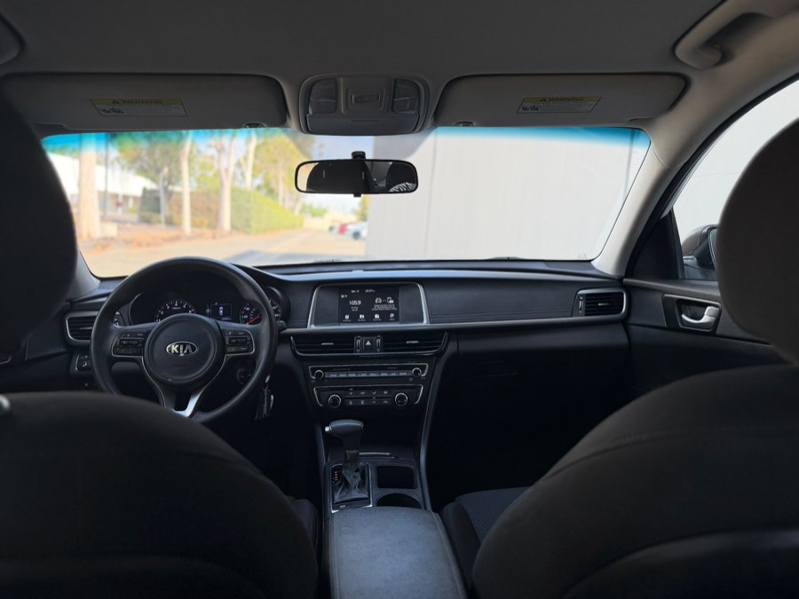2018 Kia Optima LX - Photo 8