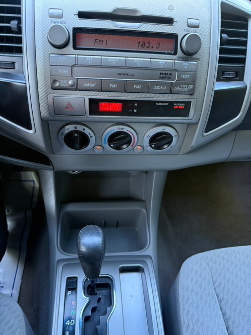 2011 Toyota Tacoma PreRunner - Photo 14