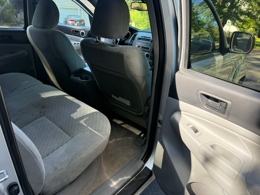 2011 Toyota Tacoma PreRunner - Photo 10