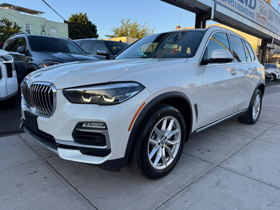 Used 2020 BMW X5 in Jamaica, New York | Sunrise Autoland. Jamaica, New York