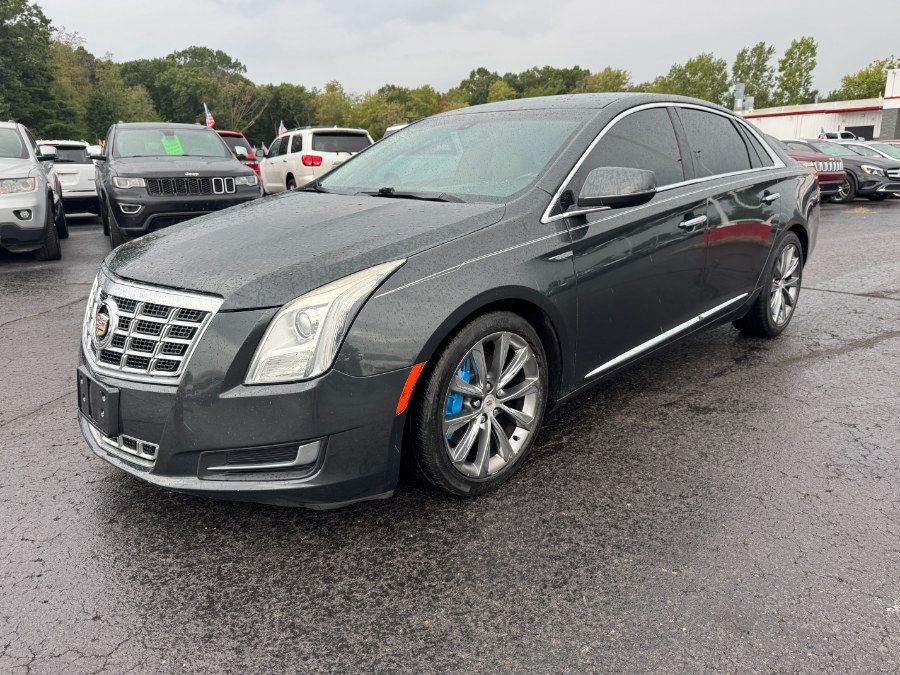 Used 2014 Cadillac XTS in Ortonville, Michigan | Marsh Auto Sales LLC. Ortonville, Michigan
