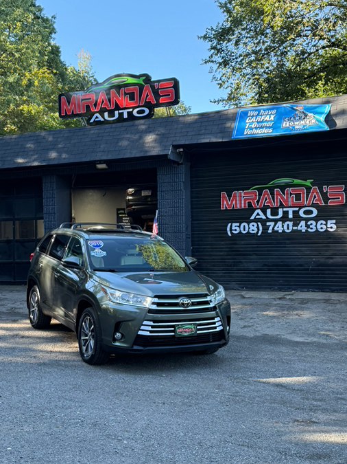 Used 2019 Toyota Highlander in Millbury, Massachusetts | Mirandas Auto Sales. Millbury, Massachusetts