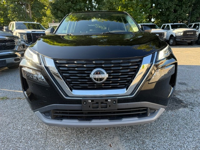 Used 2023 Nissan Rogue in Huntington Station, New York | Huntington Auto Mall. Huntington Station, New York