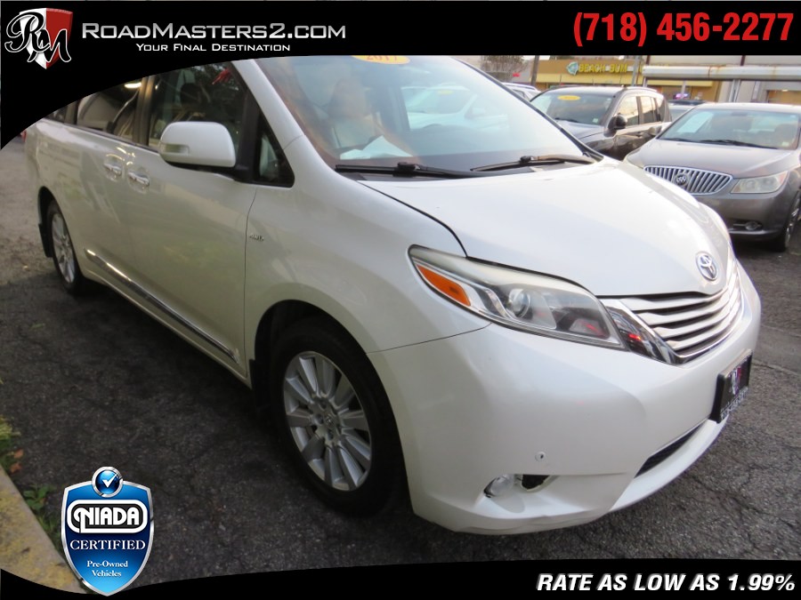 Used 2017 Toyota Sienna in Middle Village, New York | Road Masters II INC. Middle Village, New York