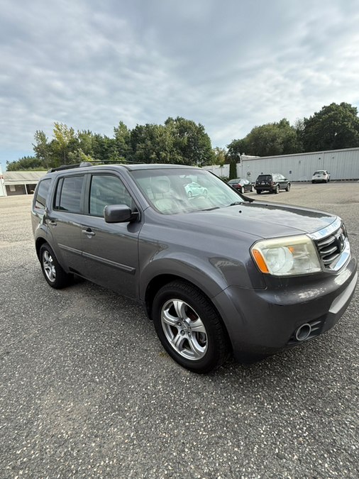 Used 2014 Honda Pilot in Springfield, Massachusetts | Auto Globe LLC. Springfield, Massachusetts