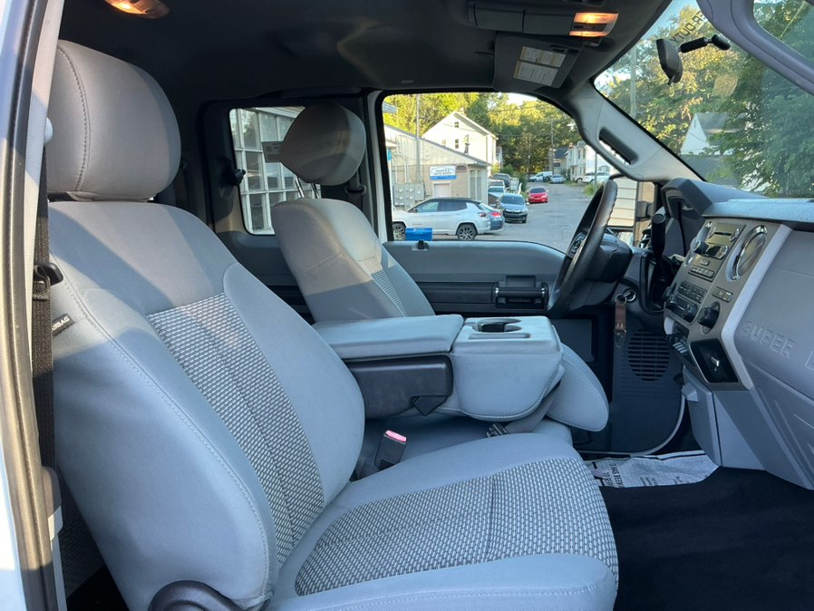 2015 Ford F-250 Super Duty XLT - Photo 24