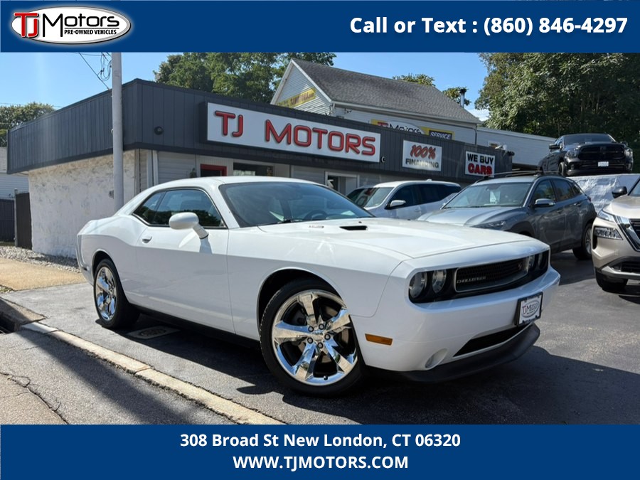2013 Dodge Challenger 2dr Cpe R/T, available for sale in New London, Connecticut | TJ Motors LLC. New London, Connecticut