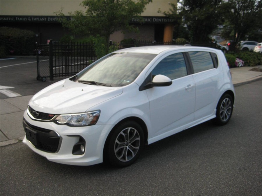 2019 Chevrolet Sonic LT Auto 4dr Hatchback, available for sale in Massapequa, New York | Rite Choice Auto Inc.. Massapequa, New York