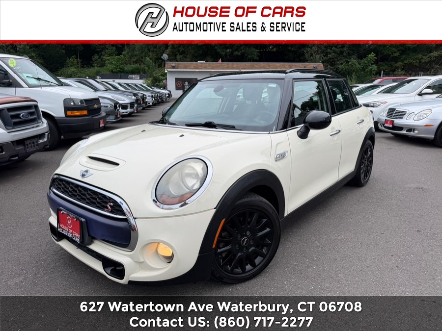 Used 2016 MINI Cooper Hardtop 4 Door in Meriden, Connecticut | House of Cars CT. Meriden, Connecticut