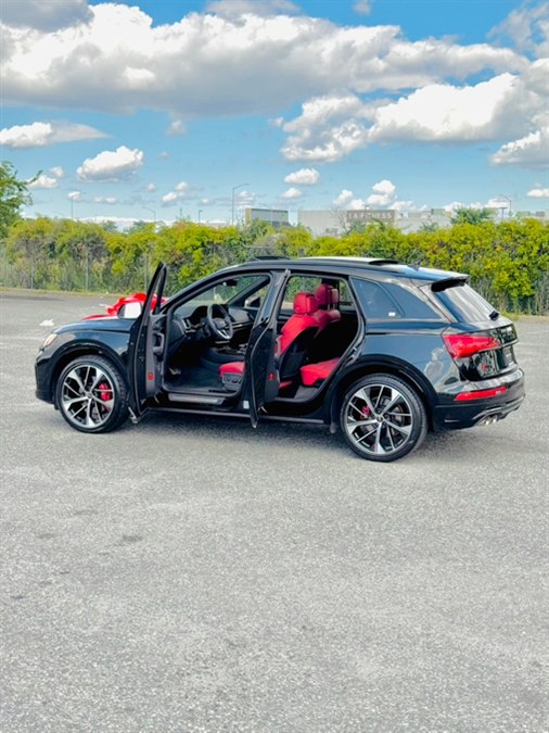 Used 2024 Audi SQ5 in Elmont, New York | Charles Cars. Elmont, New York