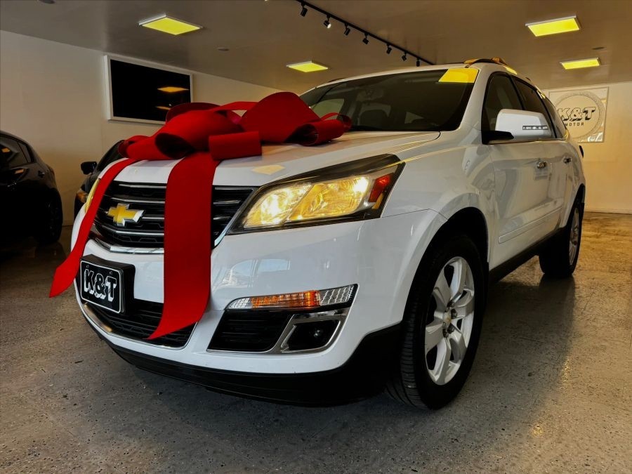 2016 Chevrolet Traverse LT Sport Utility 4D, available for sale in Santa Ana, California | K&T Motor LLC. Santa Ana, California