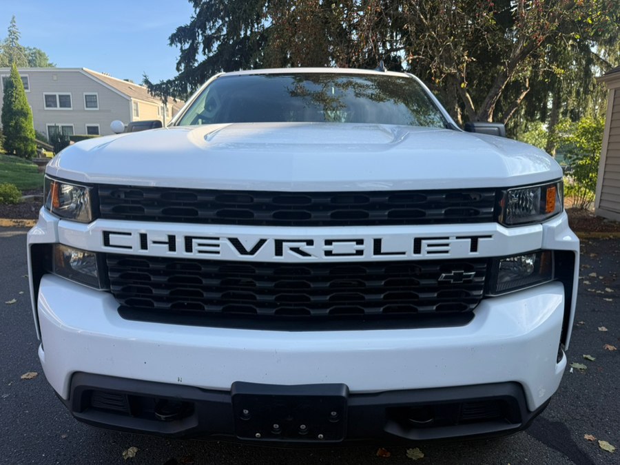 2020 Chevrolet Silverado 1500 4WD Crew Cab 147" Custom, available for sale in Simsbury, Connecticut | Safi's Automotive LLC. Simsbury, Connecticut