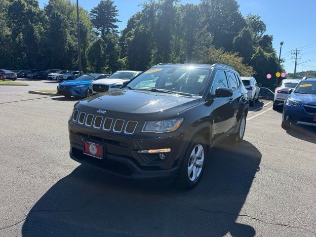 Used 2018 Jeep Compass in Stratford, Connecticut | Wiz Leasing Inc. Stratford, Connecticut