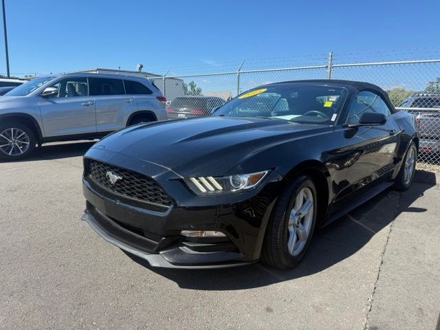 Used 2015 Ford Mustang in Stratford, Connecticut | Wiz Leasing Inc. Stratford, Connecticut