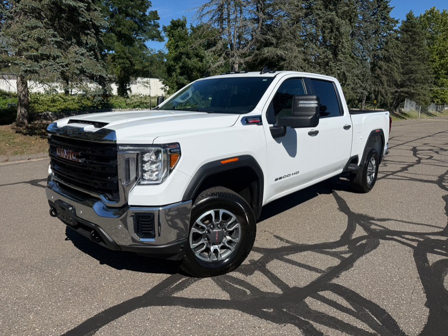 2022 GMC Sierra 3500HD 4WD Crew Cab 159" Pro, available for sale in Waterbury, Connecticut | Platinum Auto Care. Waterbury, Connecticut