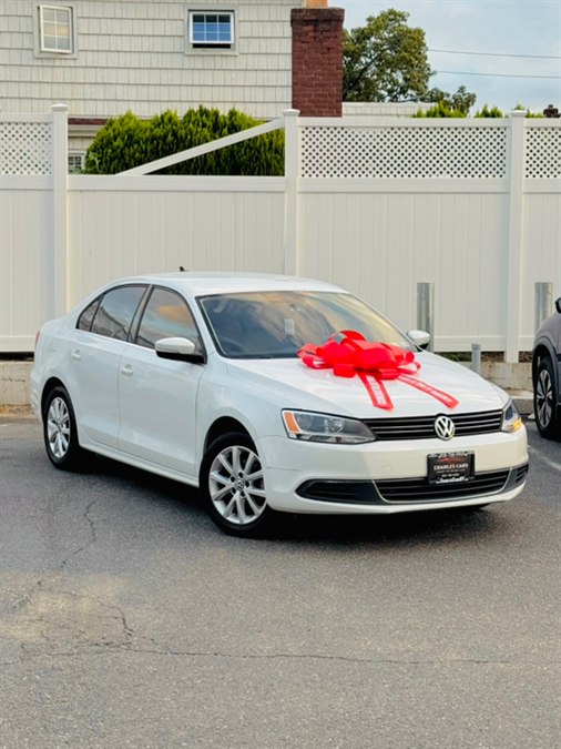 Used 2014 Volkswagen Jetta Sedan in Elmont, New York | Charles Cars. Elmont, New York