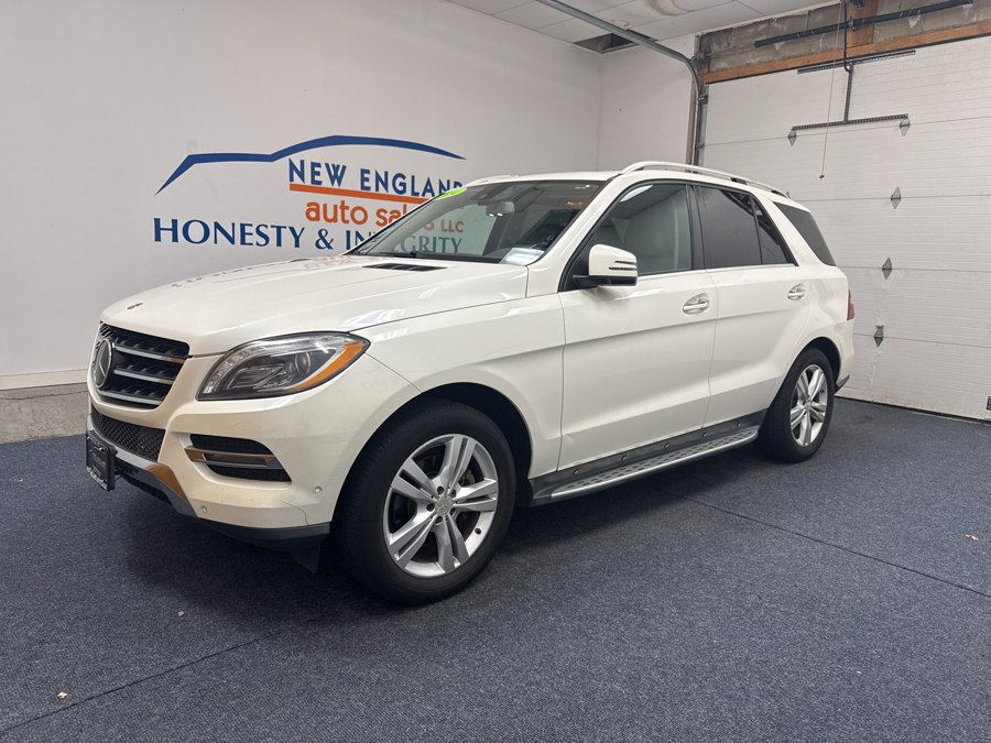 2014 Mercedes-Benz M-Class 4MATIC 4dr ML350, available for sale in Plainville, Connecticut | New England Auto Sales LLC. Plainville, Connecticut