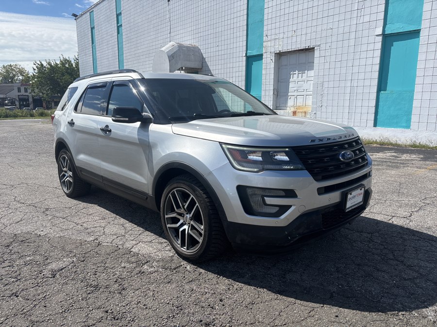 Used 2017 Ford Explorer in Milford, Connecticut | Dealertown Auto Wholesalers. Milford, Connecticut