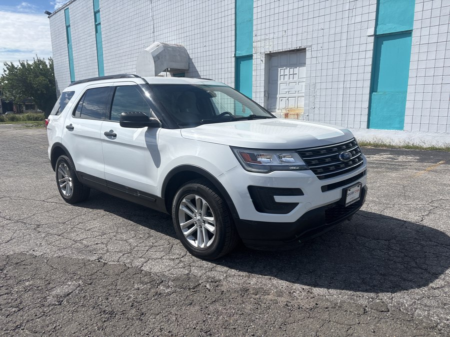 Used 2017 Ford Explorer in Milford, Connecticut | Dealertown Auto Wholesalers. Milford, Connecticut