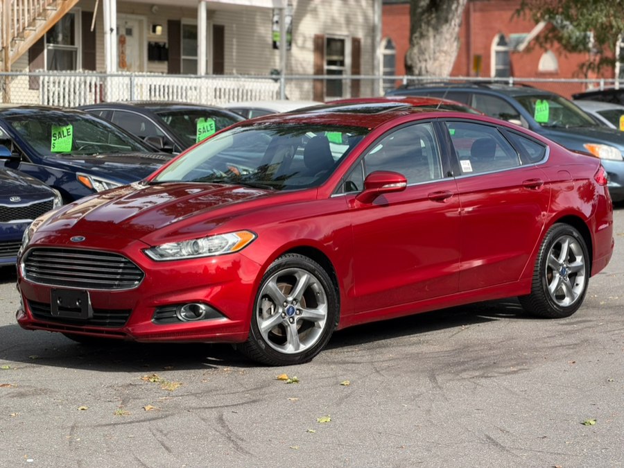 2014 Ford Fusion 4dr Sdn SE FWD, available for sale in Holyoke, Massachusetts | Adam Auto Sales. Holyoke, Massachusetts