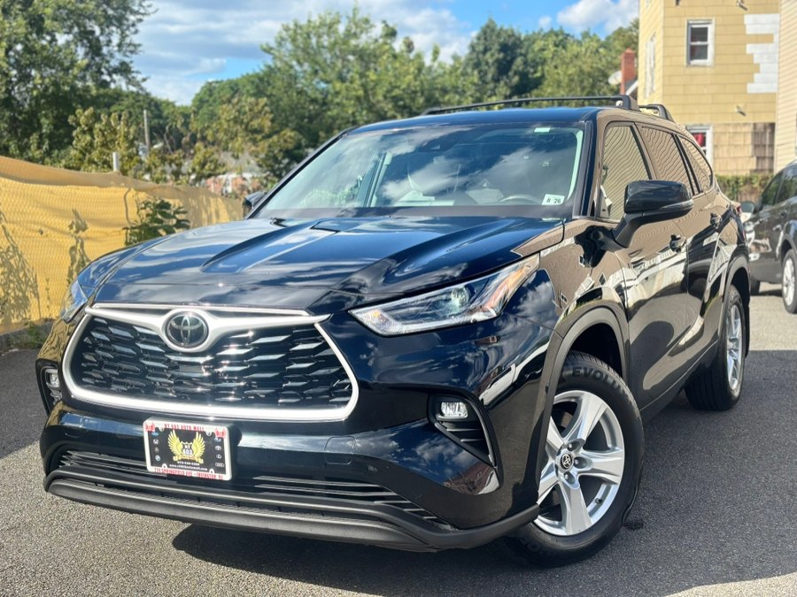 Used 2021 Toyota Highlander in Irvington, New Jersey | RT 603 Auto Mall. Irvington, New Jersey