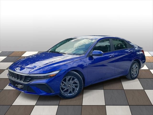 Used 2024 Hyundai Elantra in Fort Lauderdale, Florida | CarLux Fort Lauderdale. Fort Lauderdale, Florida
