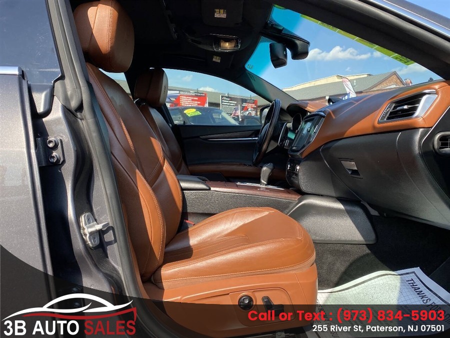 2014 Maserati Ghibli S - Photo 13