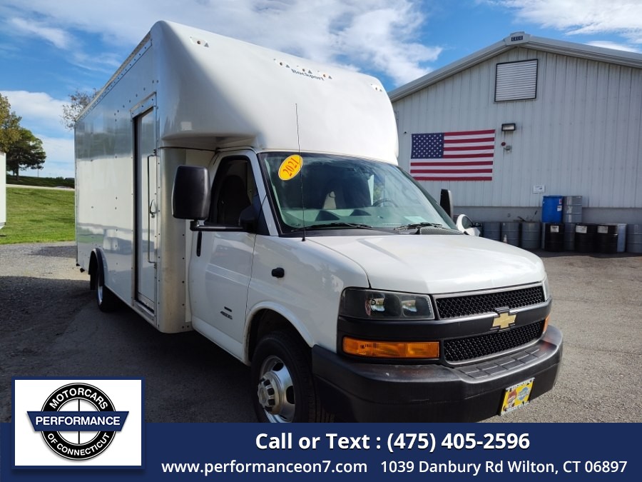 Used 2021 Chevrolet Express Commercial Cutaway in Wilton, Connecticut | Performance Motor Cars Of Connecticut LLC. Wilton, Connecticut